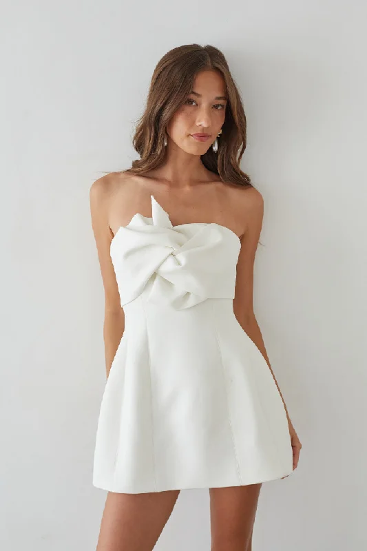 Alix Strapless Twist Front Bubble Mini Dress Classic Floral Mini Dress