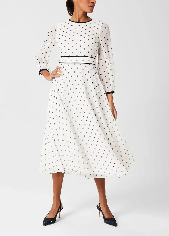 Sahara Dress 0122/5994/9045l00 Ivory-Navy Tunics Chic elegant
