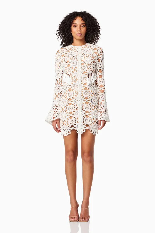 Elliatt Live Lace Mini Dress Fashionable A-Line Mini Dress
