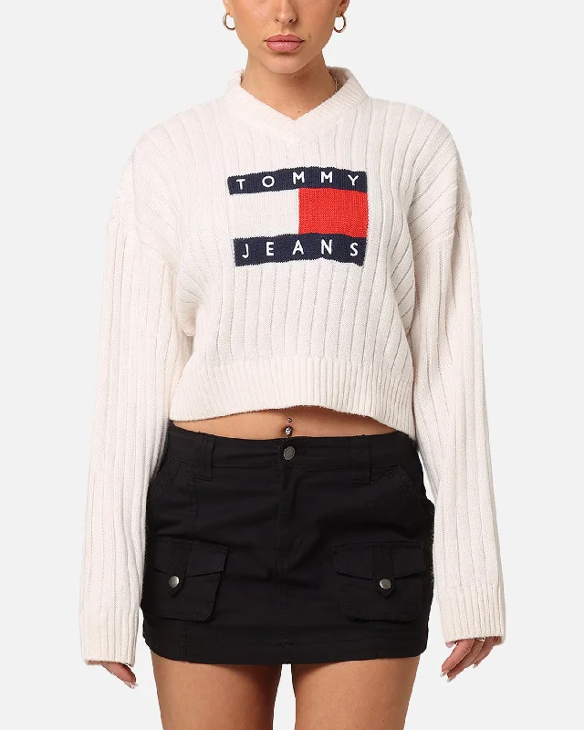 Tommy Jeans Women's TJW V-Neck Center Flag Sweater Ancient White Rayon Fabric Velvet Fabric Corduroy Fabric