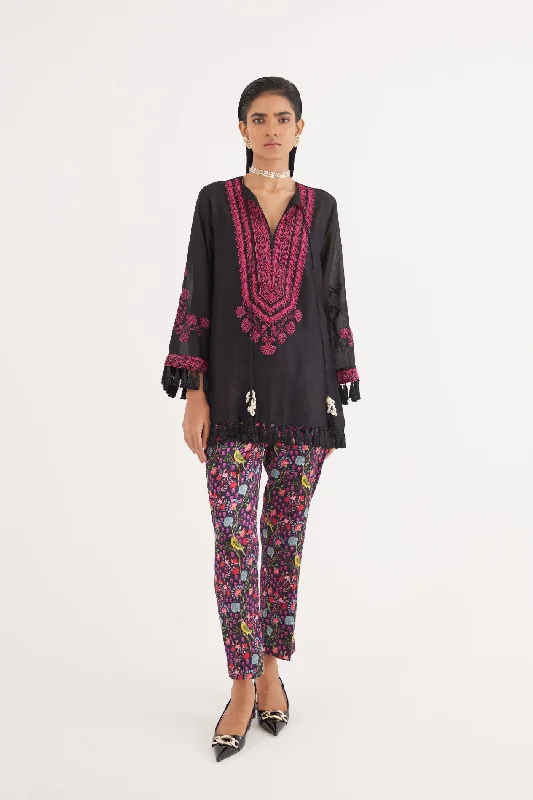 Black Silk Chanderi Embroidered Kurta and Black Mashroo Parrot Print Pant Set Comfortable Wide-Leg Pants Black Silk Chanderi Embroidered Kurta and Black Mashroo Parrot Print Pant Set Comfortable Wide-Leg Pants