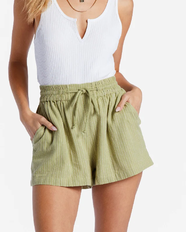 Day Tripper Elastic Shorts - Avocado 1